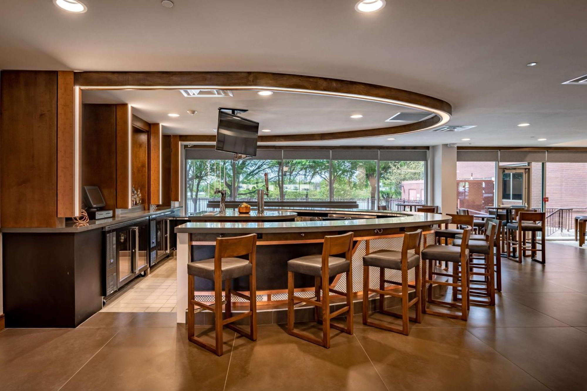 Doubletree By Hilton Dallas-Farmers Branch Ngoại thất bức ảnh