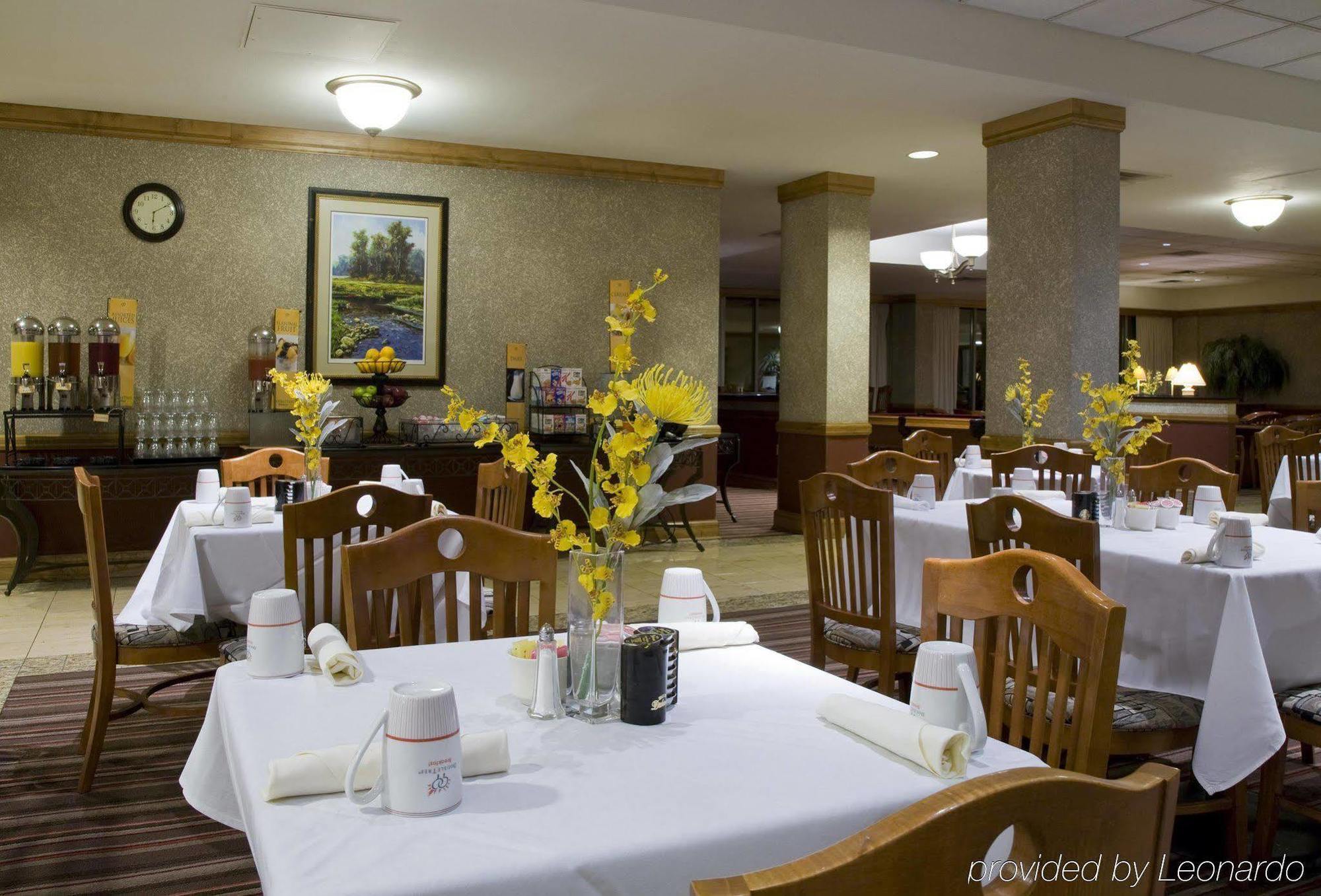 Doubletree By Hilton Dallas-Farmers Branch Ngoại thất bức ảnh
